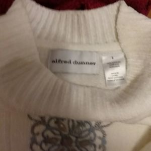 Alfred Dunner pullover sweater